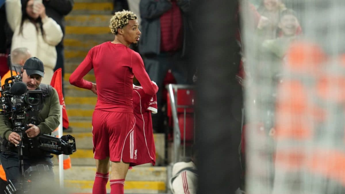 Hugo Ekitike’s Red Card Blunder Might Cost Him Two Weeks’ Wages At Liverpool Hugo Ekitike’s Red Card Blunder Might Cost Him Two Weeks’ Wages At Liverpool