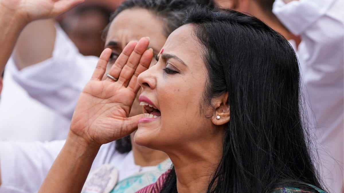 <div>'Why Not Sort It Out': New Twist In Mahua Moitra's Dog Custody Case, Ex Challenges 'Gag' Order</div>