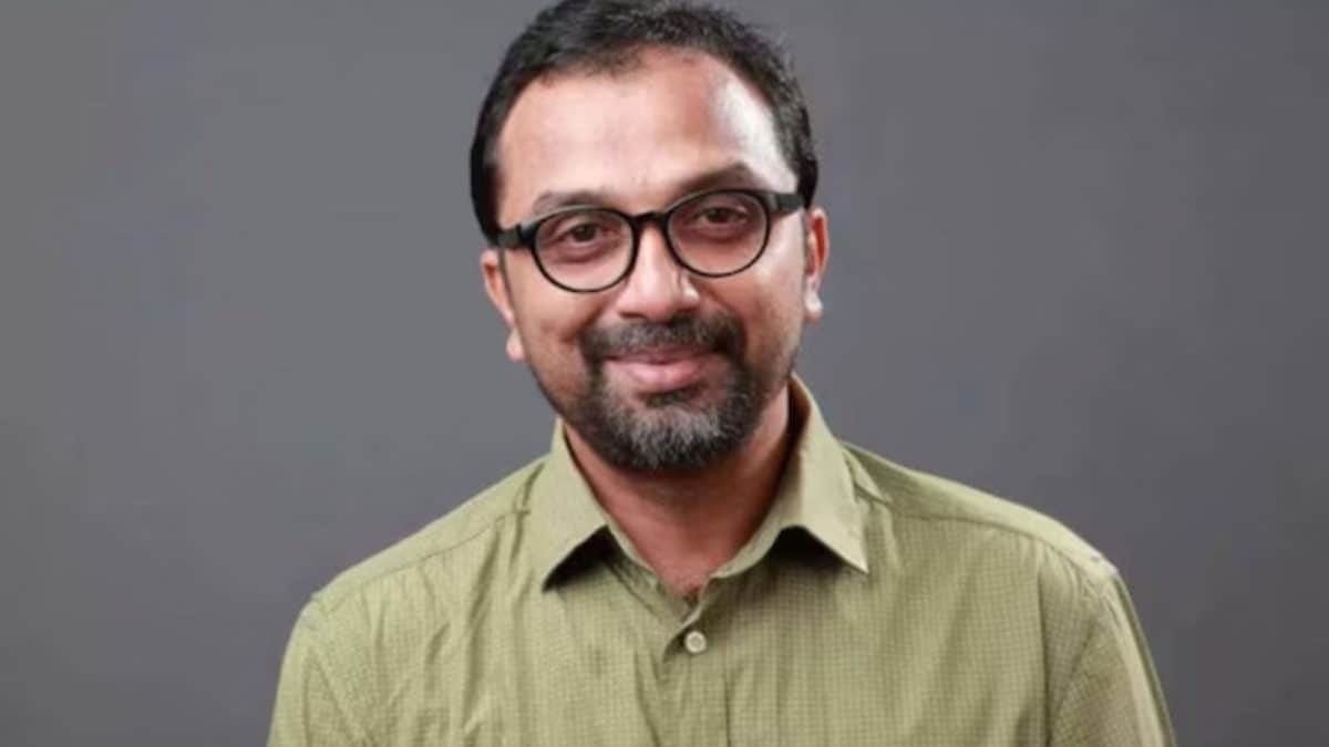 This Bengaluru Proofreader Is Class 10 Pass, But Managed To Save Rs 1 Crore Despite Low Salary This Bengaluru Proofreader Is Class 10 Pass, But Managed To Save Rs 1 Crore Despite Low Salary