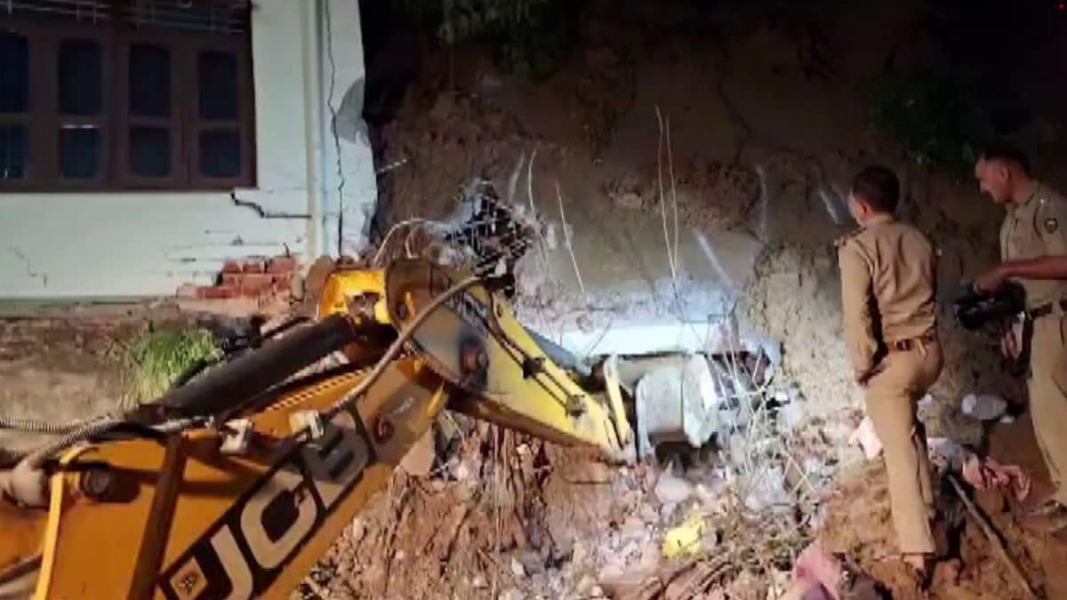 Six Dead In Himachal Pradesh After Landslide In Mandi, Rescue Op Underway