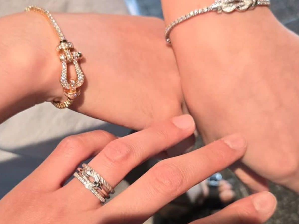 BTS　JIN　RING(L) BTS's Jin surprises RM with a luxury french jewelry ring on RM's