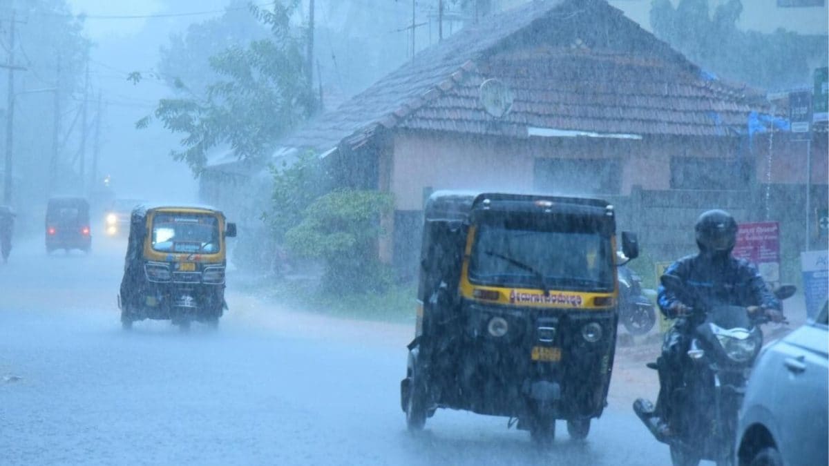 North Karnataka Reels Under Heavy Rain, Thousands Displaced After Rivers Swell