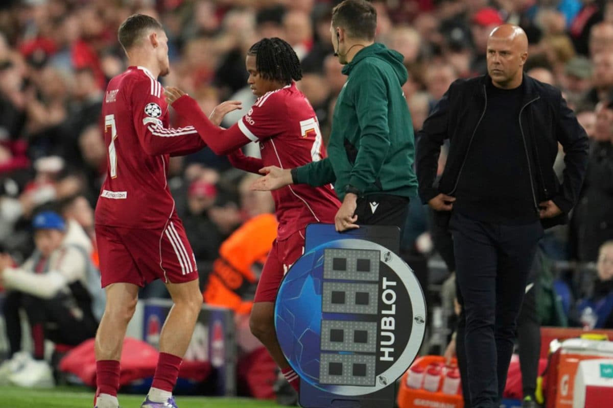 'He Damages Their Balance': Wayne Rooney Names Player Who Is A Misfit At Liverpool