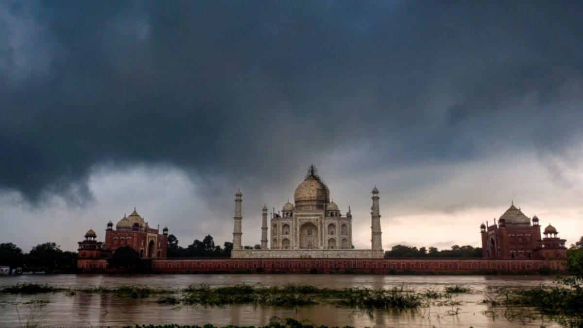 Agra Flood Alert: Yamuna Reaches Taj Mahal Walls Following Torrential Rains