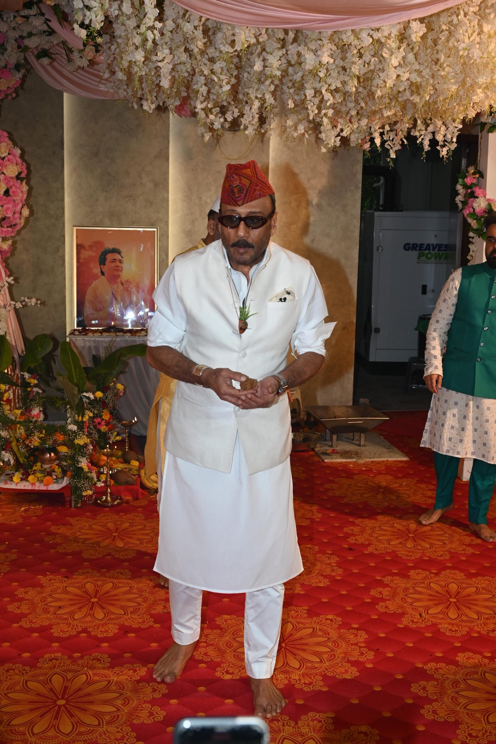 Celebs at T-Series Ganpati Darshan 2025 Celebs at T-Series Ganpati Darshan 2025