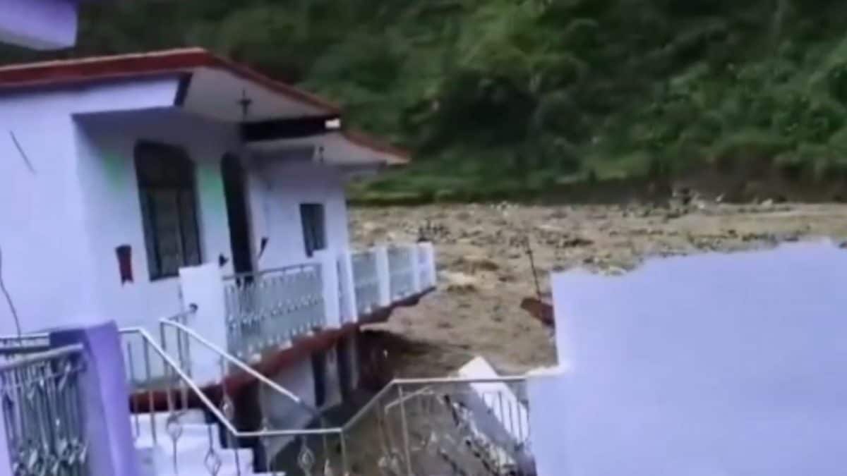 <div>Seven Missing After Heavy Rain Triggers Cloudburst In Uttarakhand's Chamoli</div>