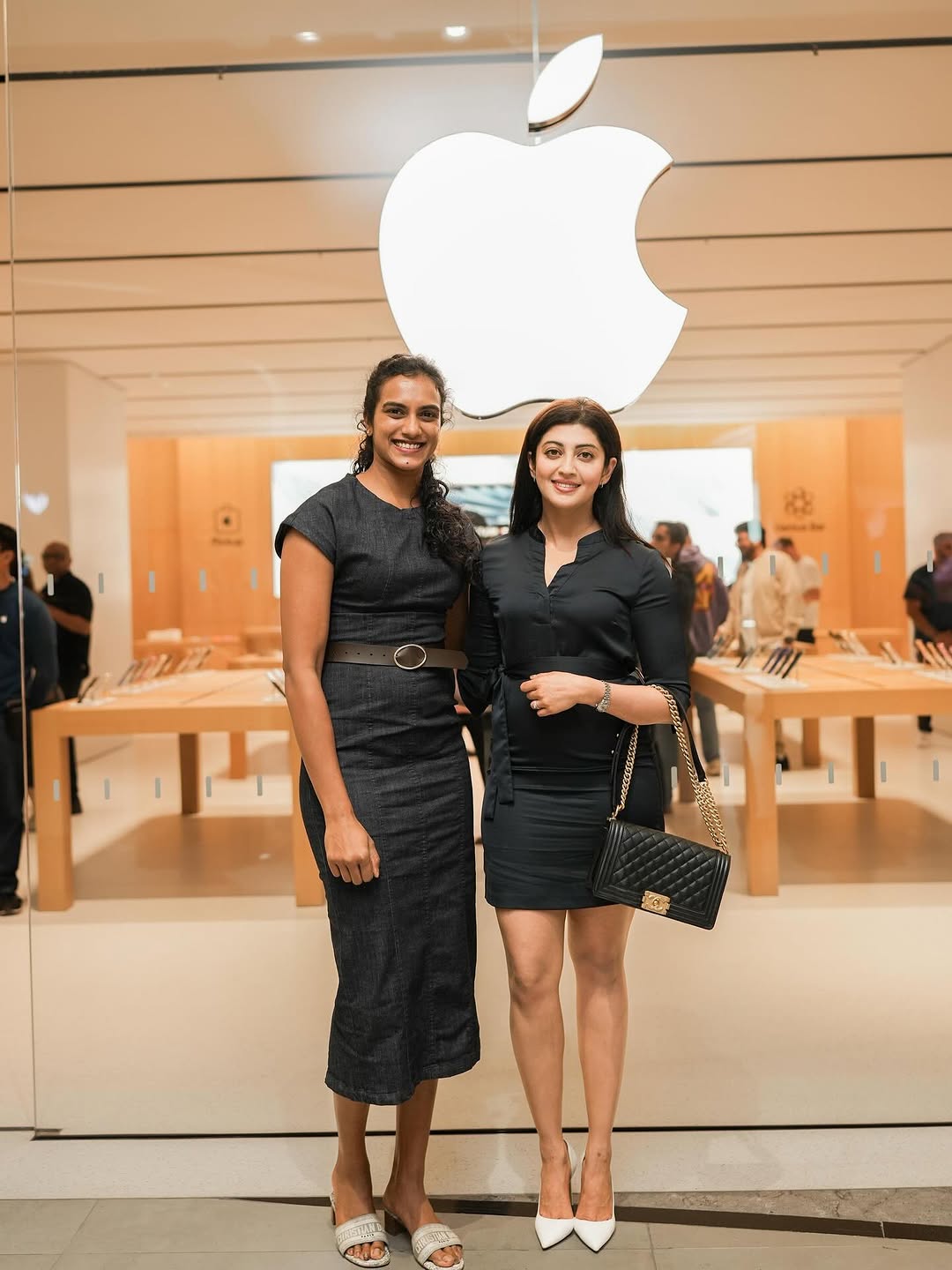 Personalised engraving option for free are available at Apple Hebbal. Be it your iPad or Apple Pencil, customise your device with your name, emojis, and more.