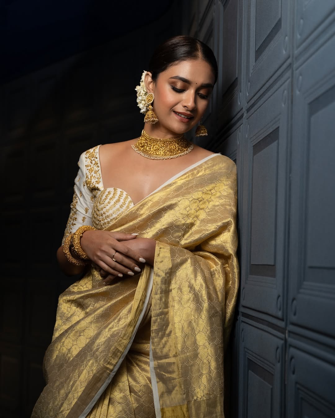 Keerthy Suresh In Ethnic Elegance: 10 Traditional Looks That Broke The Internet Keerthy Suresh In Ethnic Elegance: 10 Traditional Looks That Broke The Internet