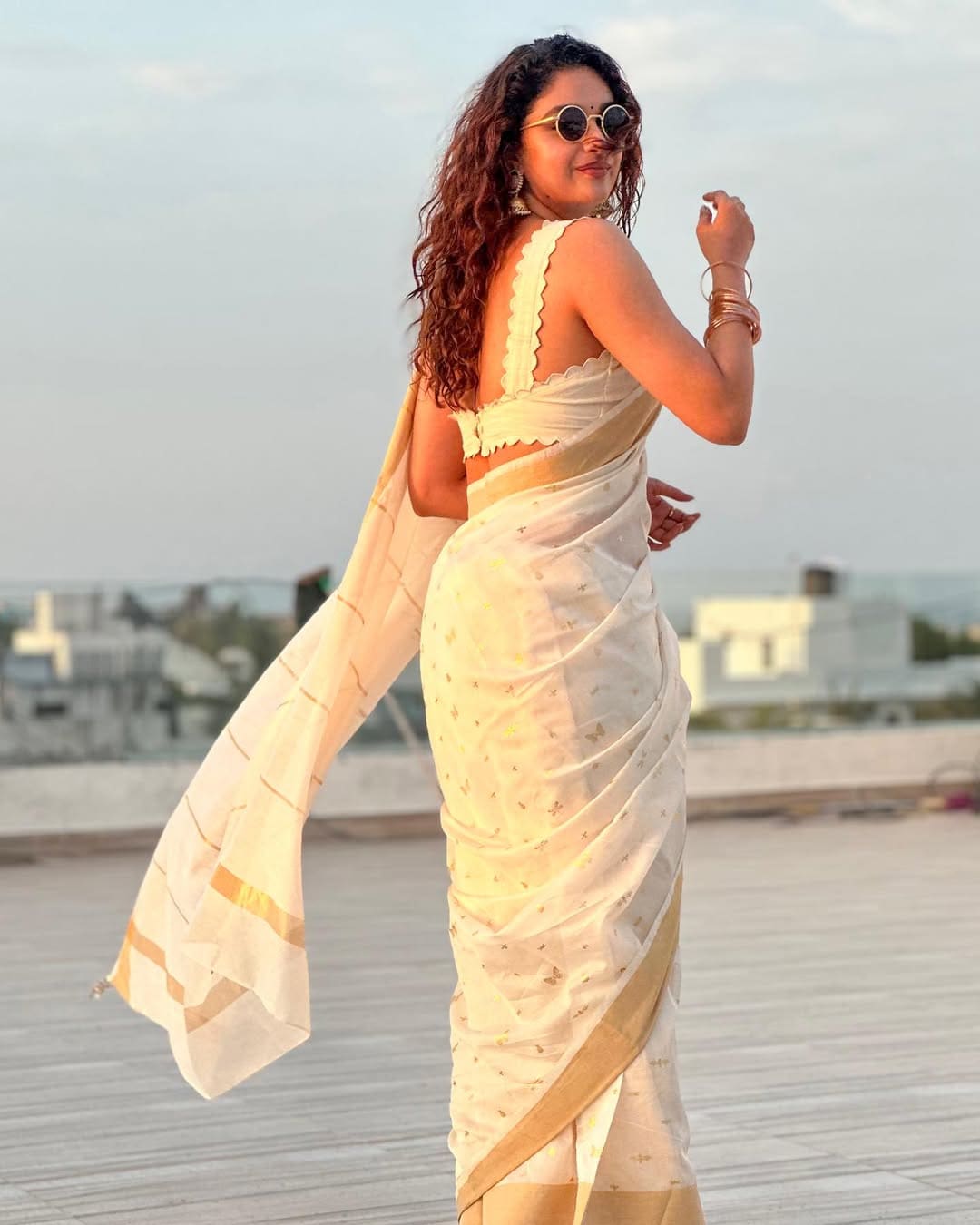 Keerthy Suresh In Ethnic Elegance: 10 Traditional Looks That Broke The Internet Keerthy Suresh In Ethnic Elegance: 10 Traditional Looks That Broke The Internet