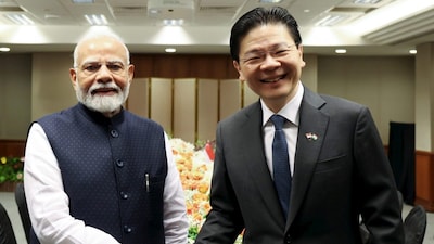 Prime Minister Narendra Modi with his Singapore counterpart Lawrence Wong. (PTI file photo)