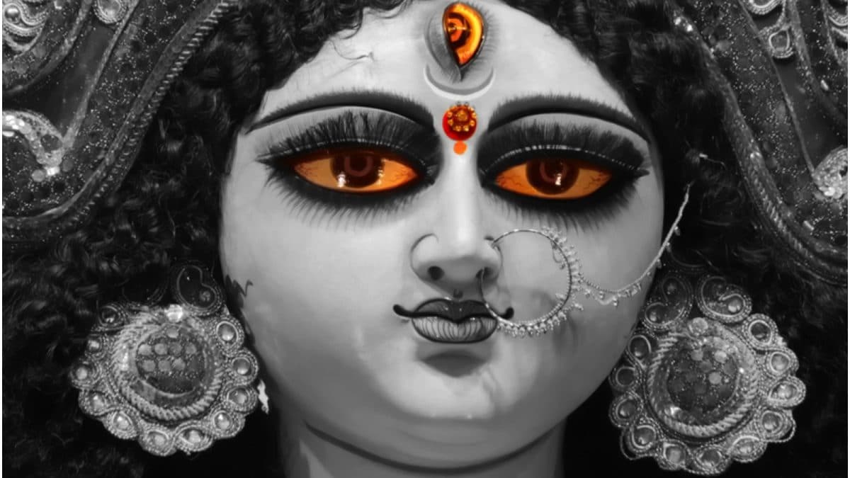 Durga Puja 2025: When Is Durga Ashtami - September 29 Or 30? Puja Vidhi And Significance