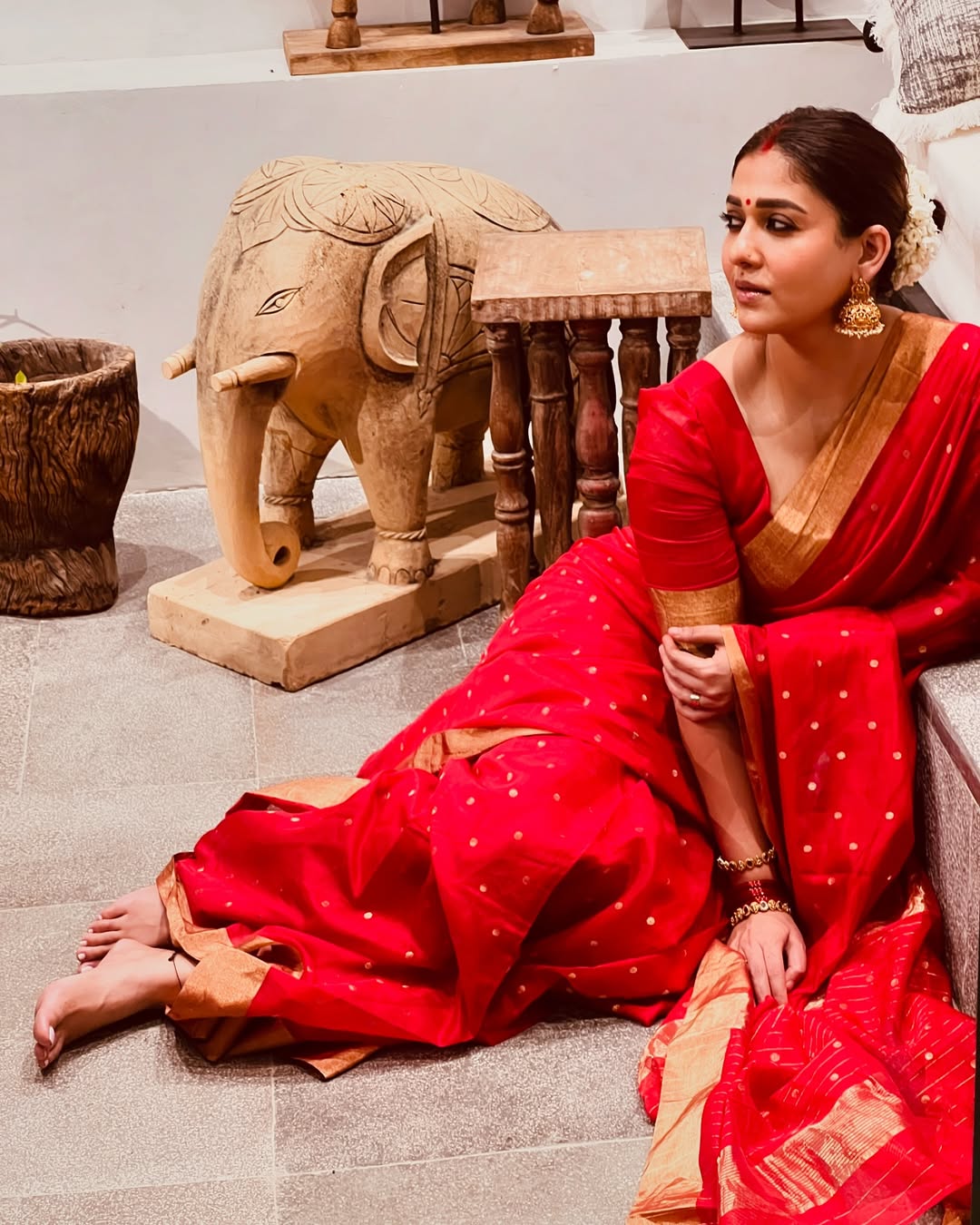 Nayanthara In Sarees Is The Ethnic Fashion Inspo You Didn't Know You Needed Nayanthara In Sarees Is The Ethnic Fashion Inspo You Didn't Know You Needed