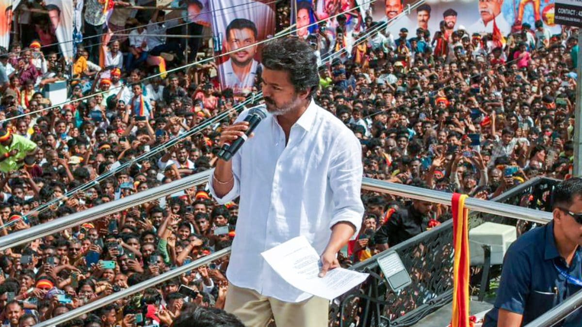 <div>Vijay Could Have Saved Karur Lives By Keeping His Car Light On? TVK’s Delay, Violations & Failures</div>