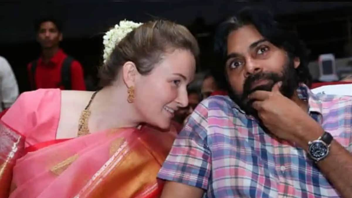 On His 54th Birthday, A Look At Pawan Kalyan’s Love Story With Wife ...