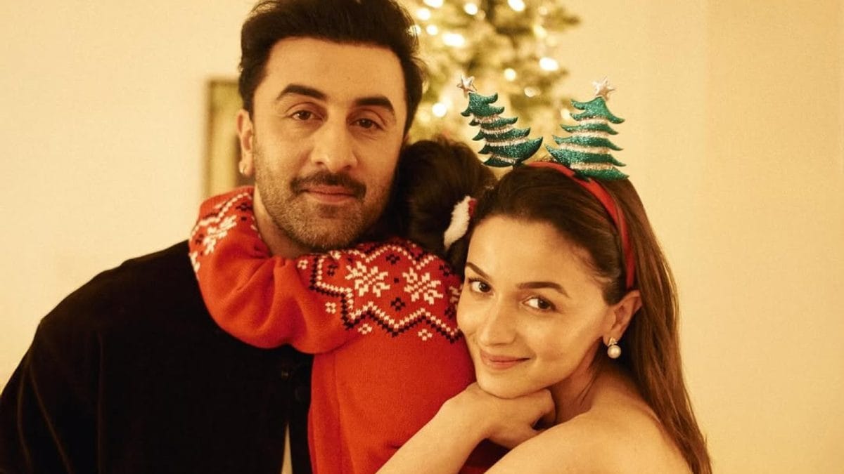 <div>'I Lost a Lot of Weight Quite Quickly': Alia Bhatt On Postpartum Journey And Trolls</div>
