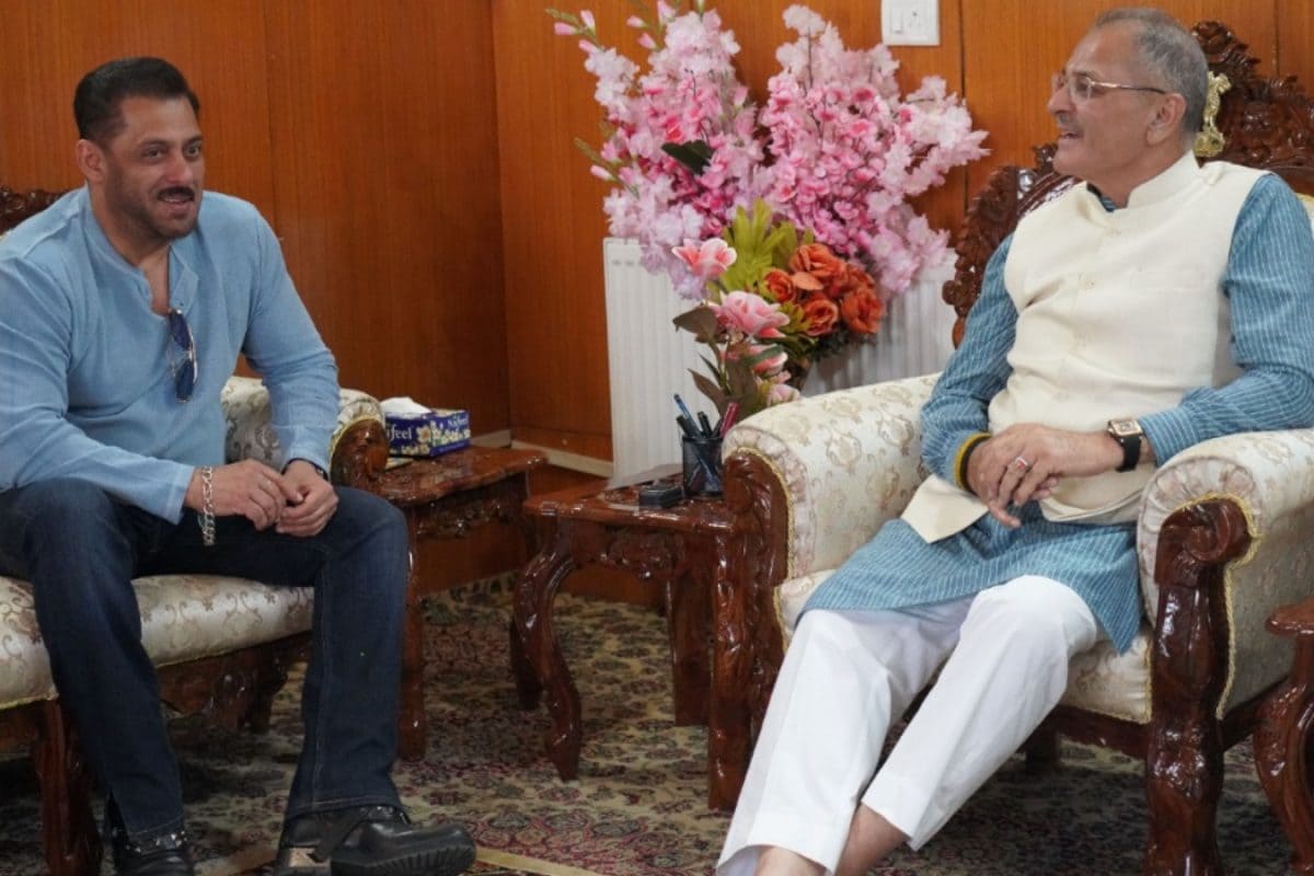 Salman Khan Meets Ladakh LG During Film Shoot