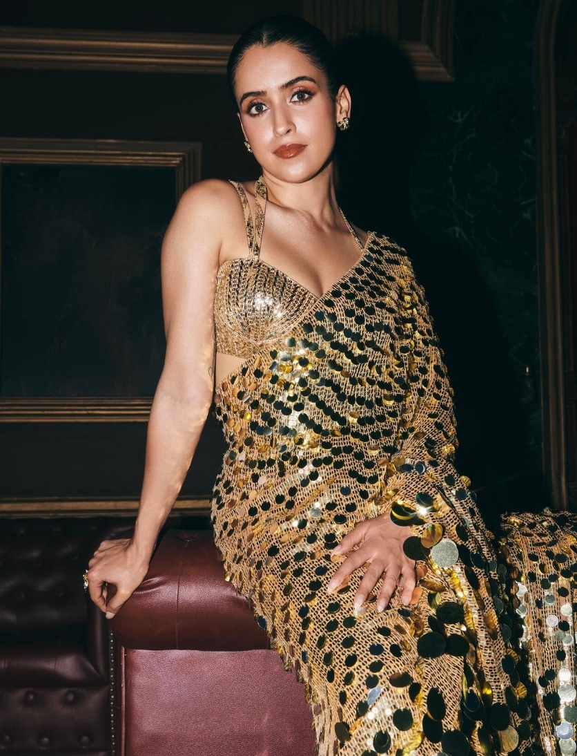 Strappy Look: Elevate your style with sequin strappy saree blouse that effortlessly complements your saree look. Strappy Look: Elevate your style with sequin strappy saree blouse that effortlessly complements your saree look.
