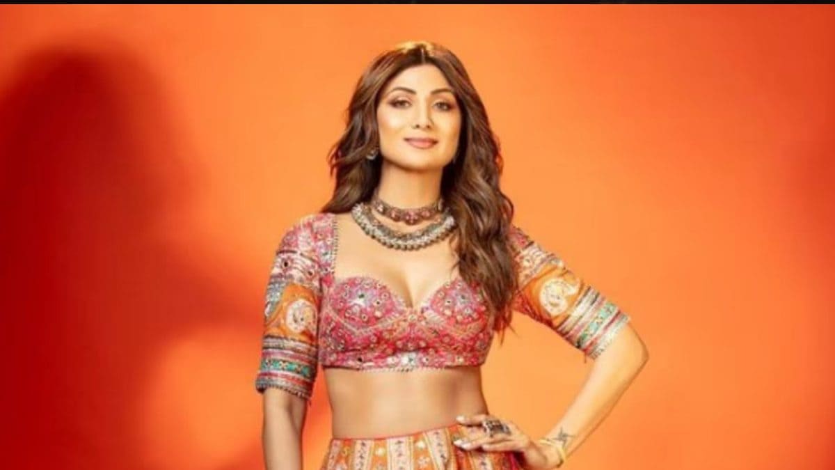 Shilpa Shetty's Yoga Asanas for Fitness and Wellness
