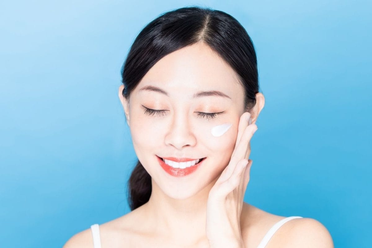 Gen Z’s Secret To Glowing Skin: Why Body Polishing Is Their New Obsession