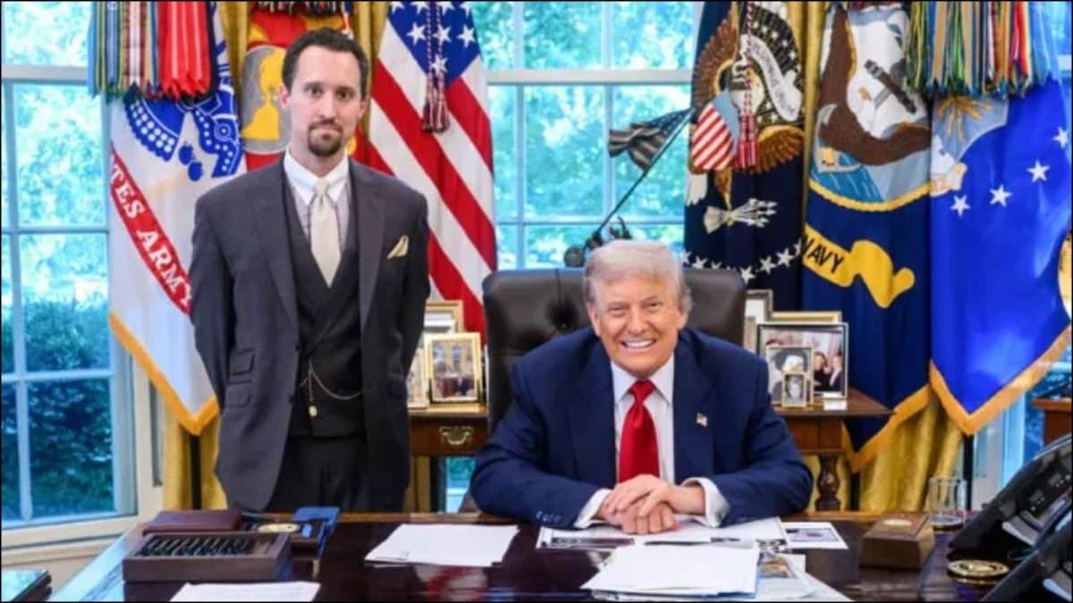 <div>Trump's Pick For Labour Stats Dept Linked To Racist, Offensive Remarks Against Democrats</div>