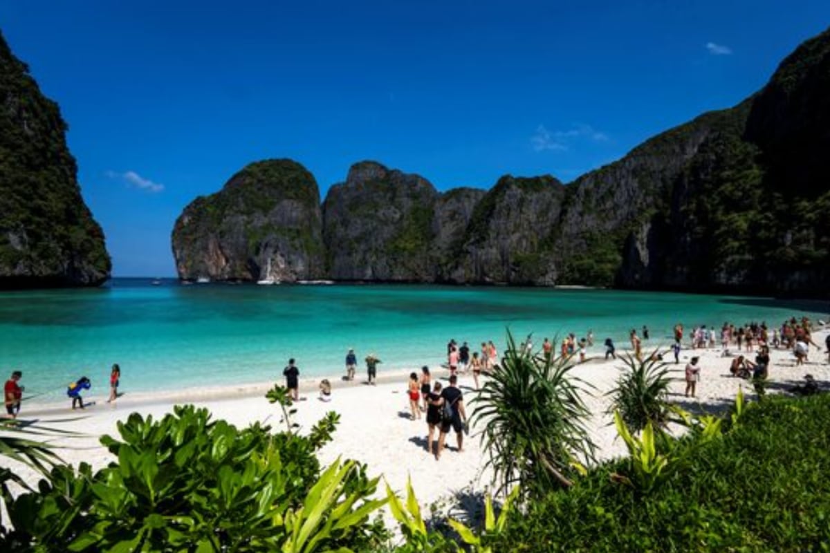 Skip iPhone 17 Pro, Spend Rs 1,34,900 On Visiting These Five Visa-Free Countries