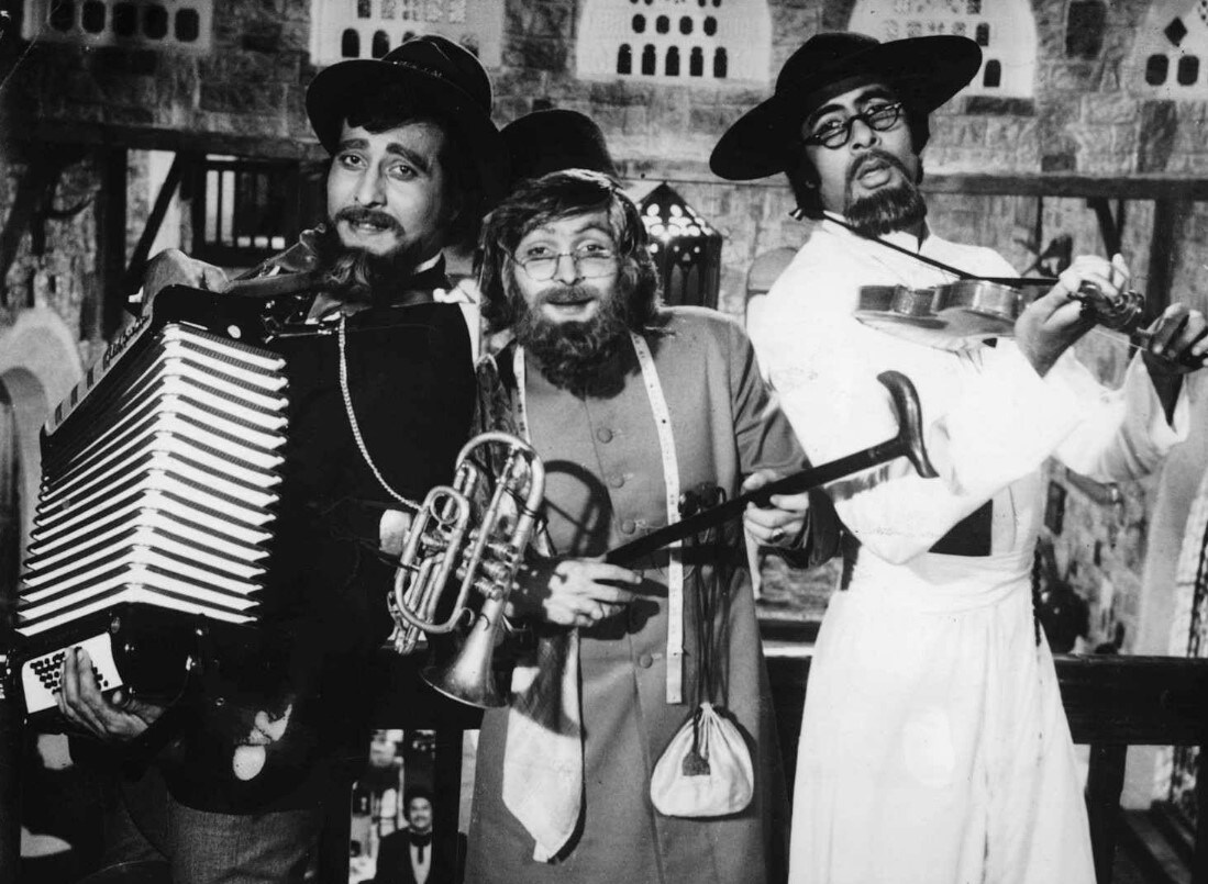 vinod Khanna, vinod Khanna birthday, vinod Khanna life story, vinod Khanna movies, vinod Khanna wife, vinod Khanna son, vinod Khanna struggle, vinod Khanna as villain