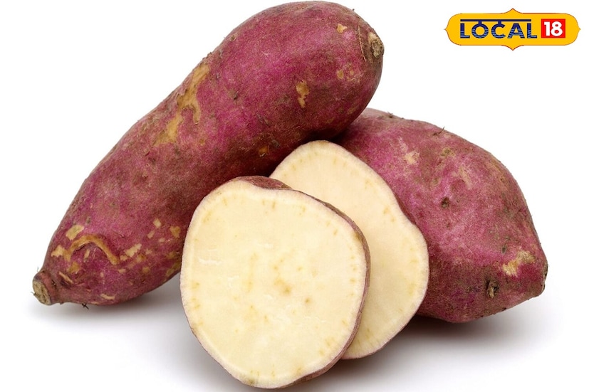  মিষ্টি আলু মূত্রনালীর সংক্রমণ (UTI) প্রতিরোধে সাহায্য করে বলে জানা যায়। এটি রোজ খেলে প্রস্রাবের সময় জ্বালাপোড়া এবং অস্বস্তি দূর হয়।