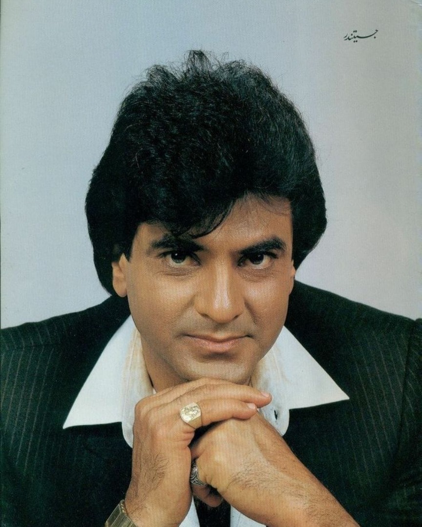 Early in his career, veteran actor Jeetendra delivered a film that broke the worldwide record of Amitabh Bachchan and Dharmendra’s Sholay. Early in his career, veteran actor Jeetendra delivered a film that broke the worldwide record of Amitabh Bachchan and Dharmendra’s Sholay.