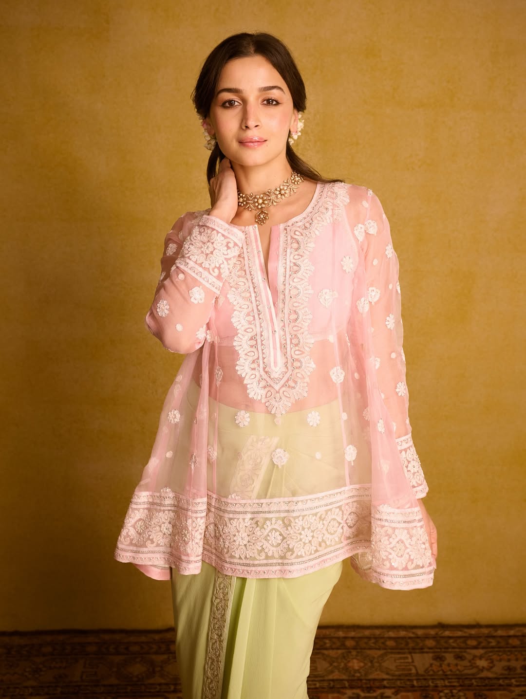 आलिया भट्ट दिवाली 2025 तस्वीरें