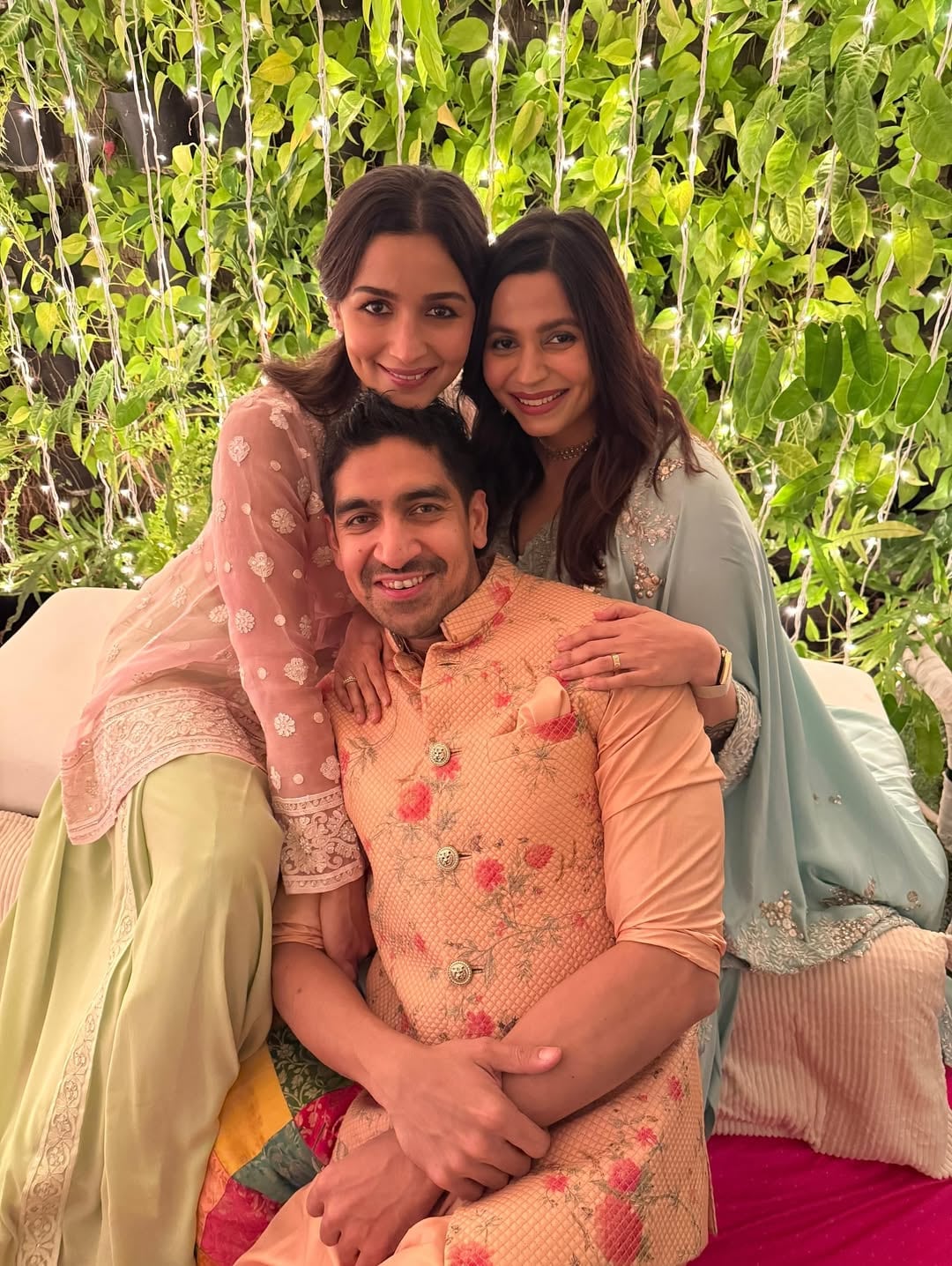 आलिया भट्ट दिवाली 2025 तस्वीरें