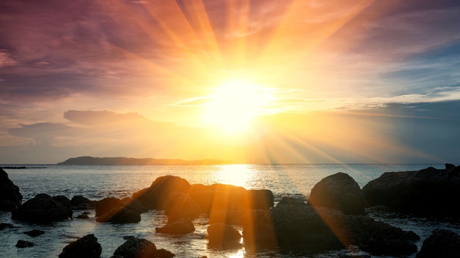 This Is India’s Only State To Witness Sunrise And Sunset From One Beach This Is India’s Only State To Witness Sunrise And Sunset From One Beach