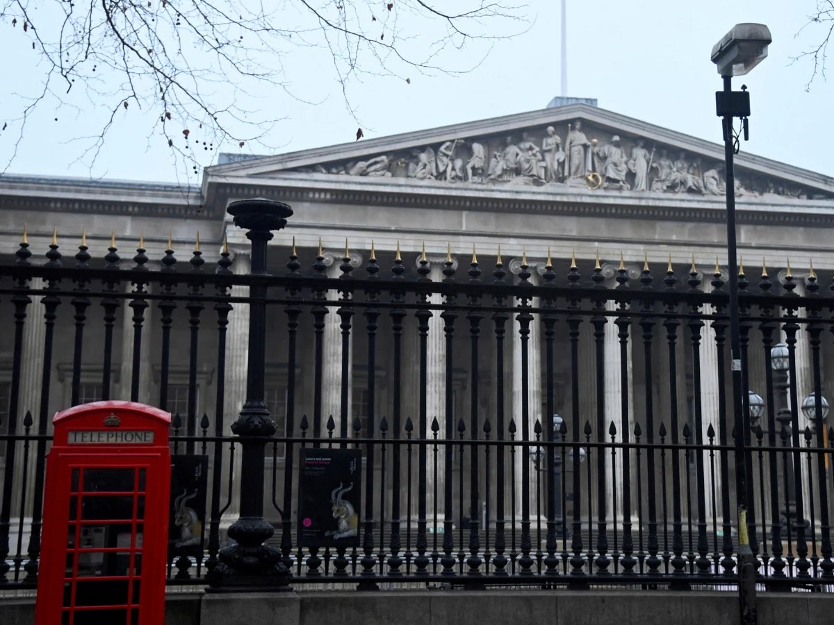 Infamous Art Thefts That Shook The World Infamous Art Thefts That Shook The World