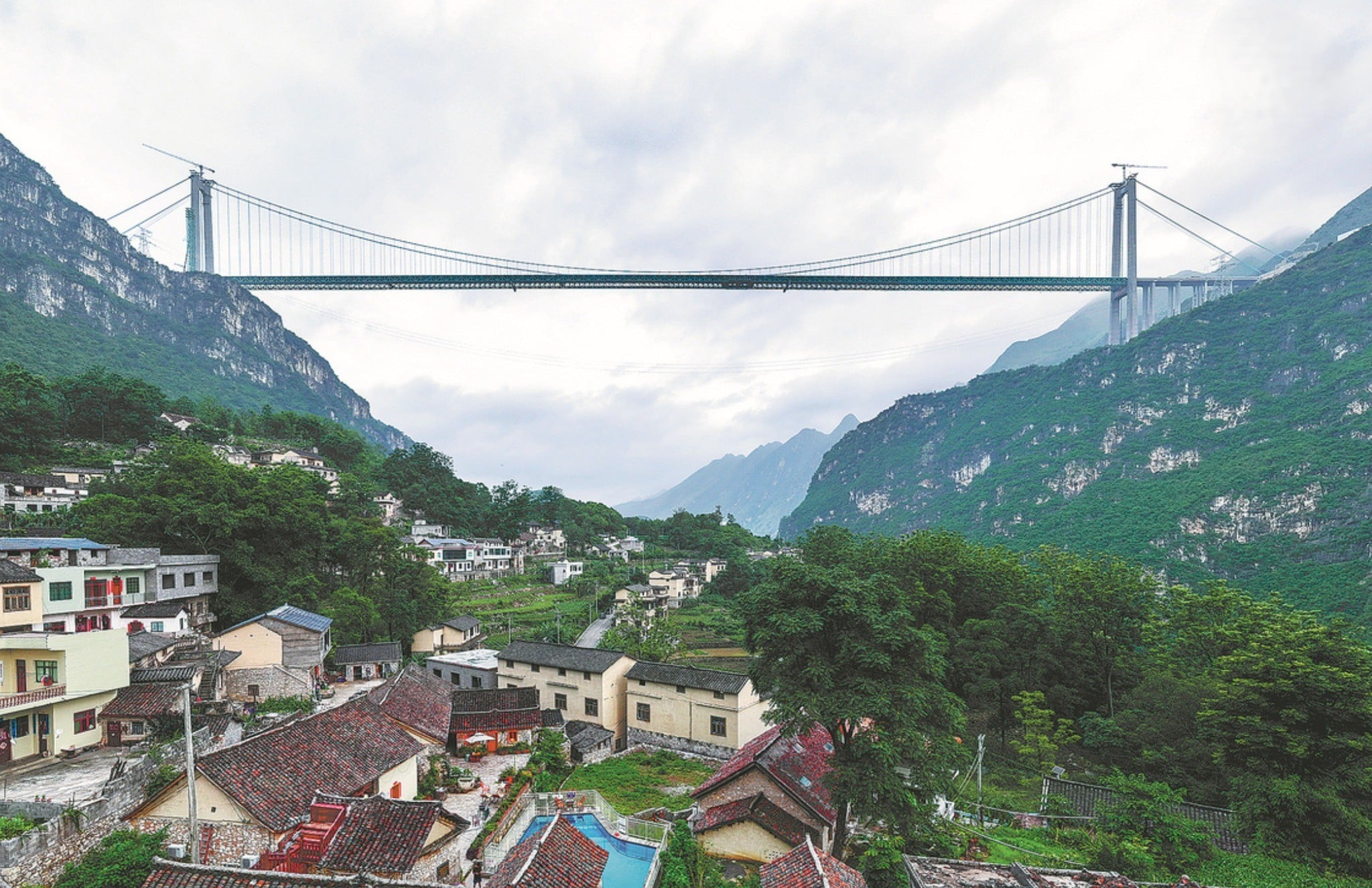 From Bungee Jumps To Glass Walks, World's Tallest Bridge In China Redefines Travel Experiences From Bungee Jumps To Glass Walks, World's Tallest Bridge In China Redefines Travel Experiences