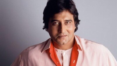 Vinod Khanna passed away in 2017.