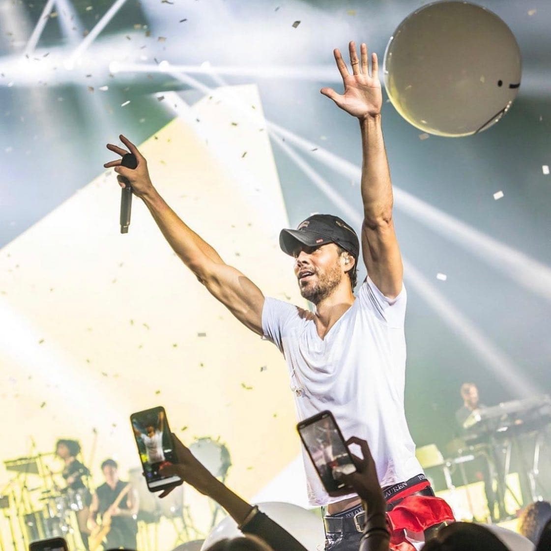 Enrique Iglesias Concert In India: Rs 600 Tickets In 2004 To Rs 10,000 In 2025 – What About 2012? Enrique Iglesias Concert In India: Rs 600 Tickets In 2004 To Rs 10,000 In 2025 – What About 2012?
