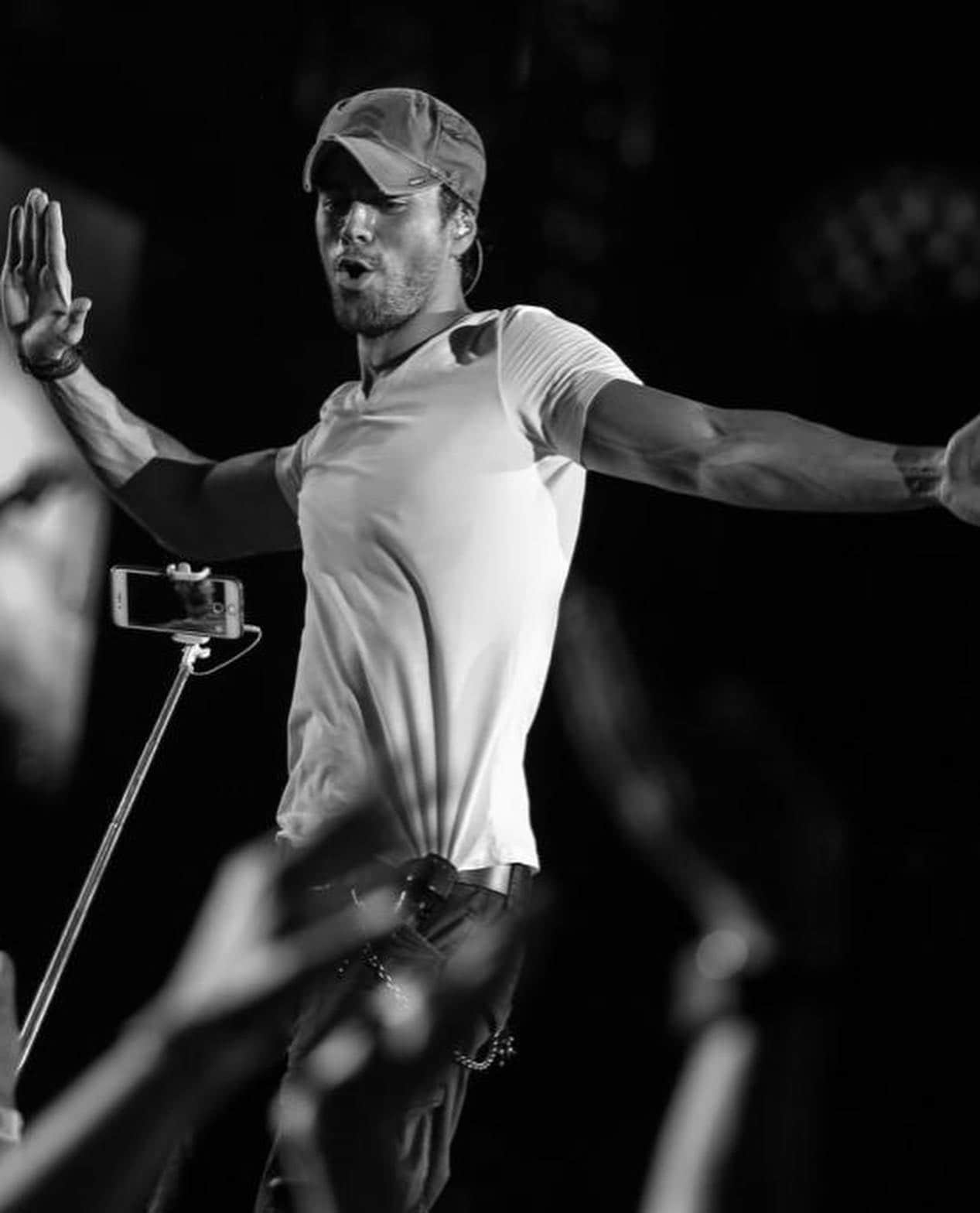 Enrique Iglesias Concert In India: Rs 600 Tickets In 2004 To Rs 10,000 In 2025 – What About 2012? Enrique Iglesias Concert In India: Rs 600 Tickets In 2004 To Rs 10,000 In 2025 – What About 2012?