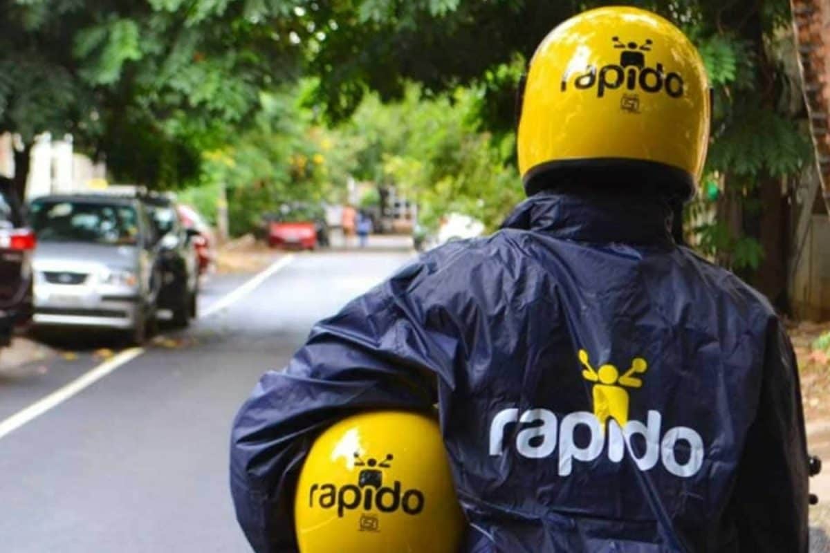 19-Yr-Old, On Scooty With BF, Spots Cop Dad Following Them! Then Comes A ‘Rapido Twist’ — Will She Be Saved?