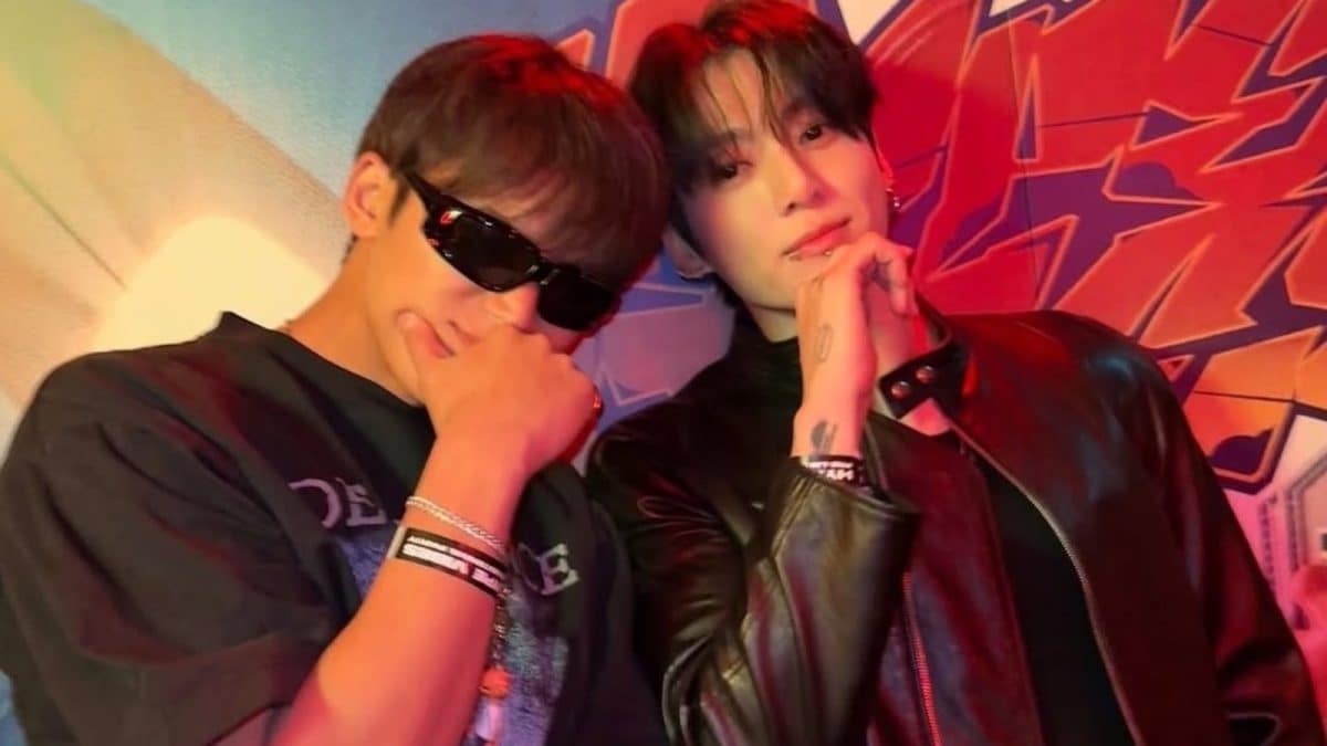 BTS’ Jungkook Crashes SEVENTEEN’s Mingyu’s Livestream, Tells Him ‘Love You Dude’ BTS’ Jungkook Crashes SEVENTEEN’s Mingyu’s Livestream, Tells Him ‘Love You Dude’
