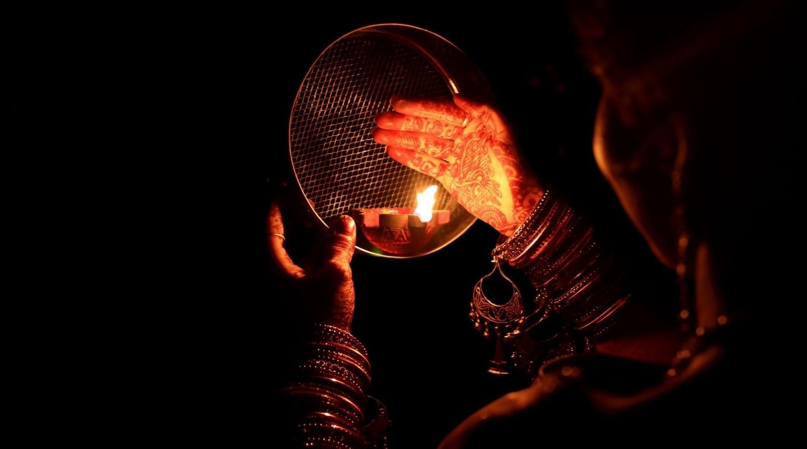 Karwa Chauth 2025: What To Follow And What To Avoid During The Fast