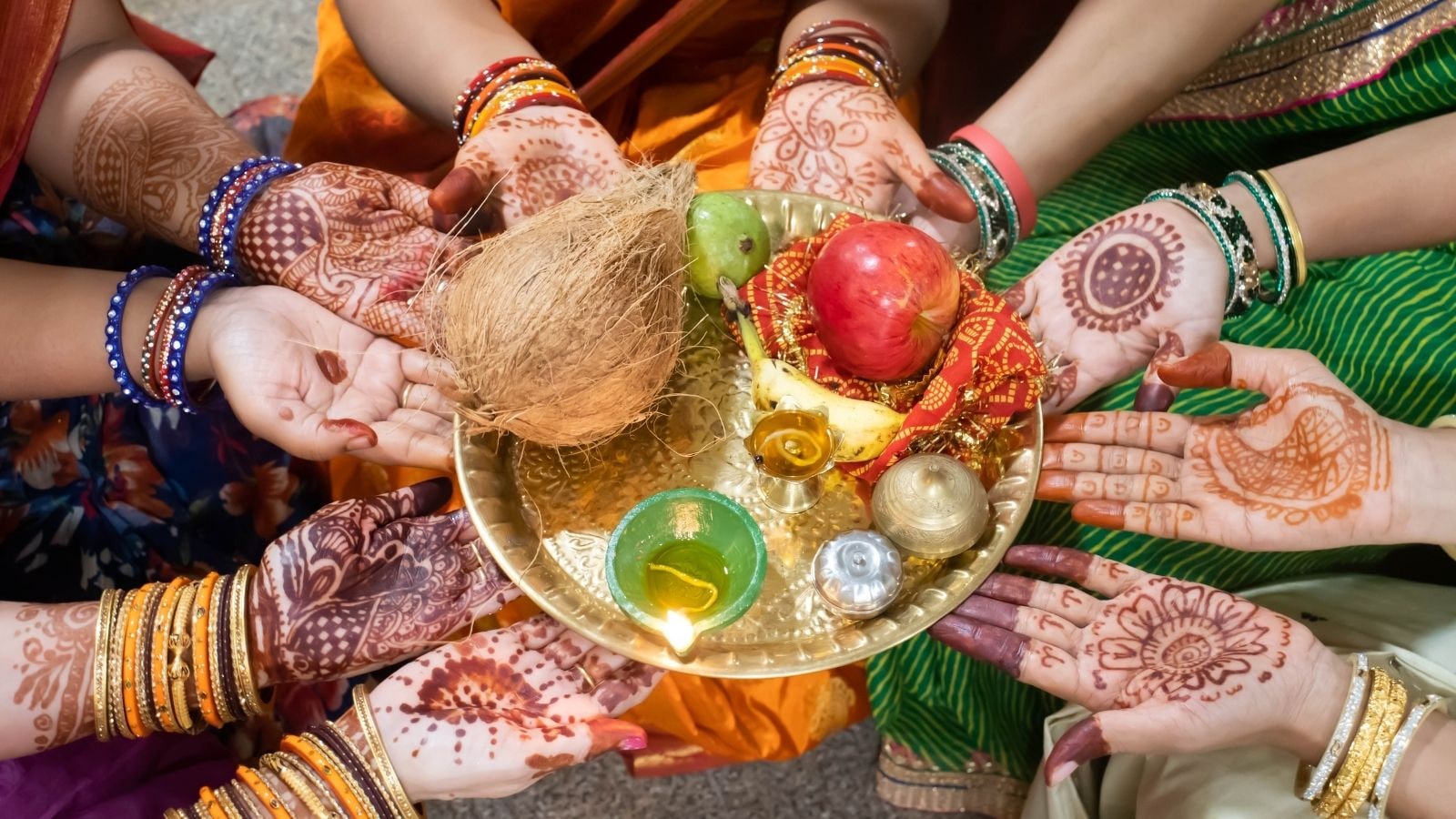 Karwa Chauth 2025: What To Follow And What To Avoid During The Fast Karwa Chauth 2025: What To Follow And What To Avoid During The Fast