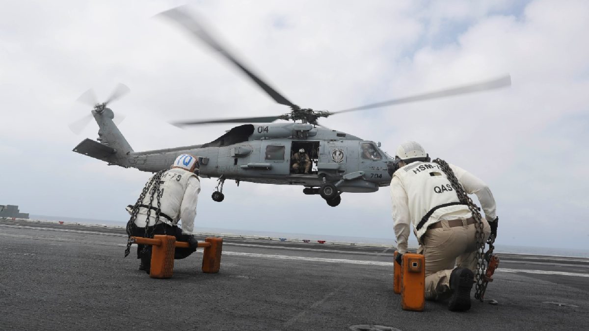 US Navy Chopper, Fighter Jet Crash In South China Sea In Separate Incidents; Crew Safe