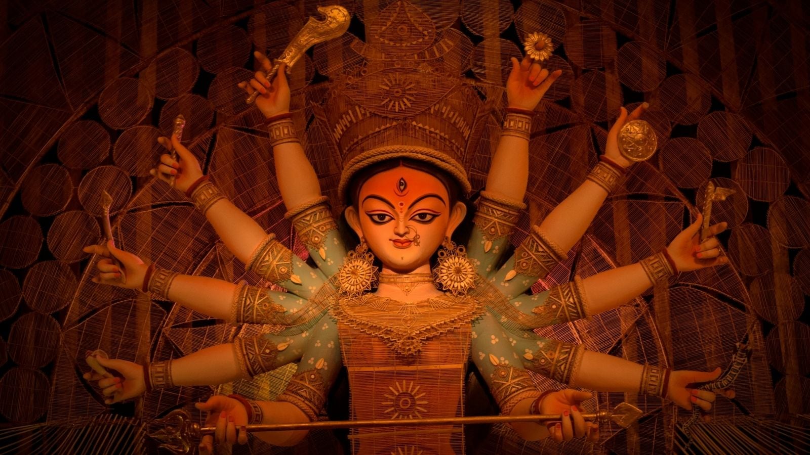 Maha Navami 2025: Wishes To Share With Loved Ones Maha Navami 2025: Wishes To Share With Loved Ones