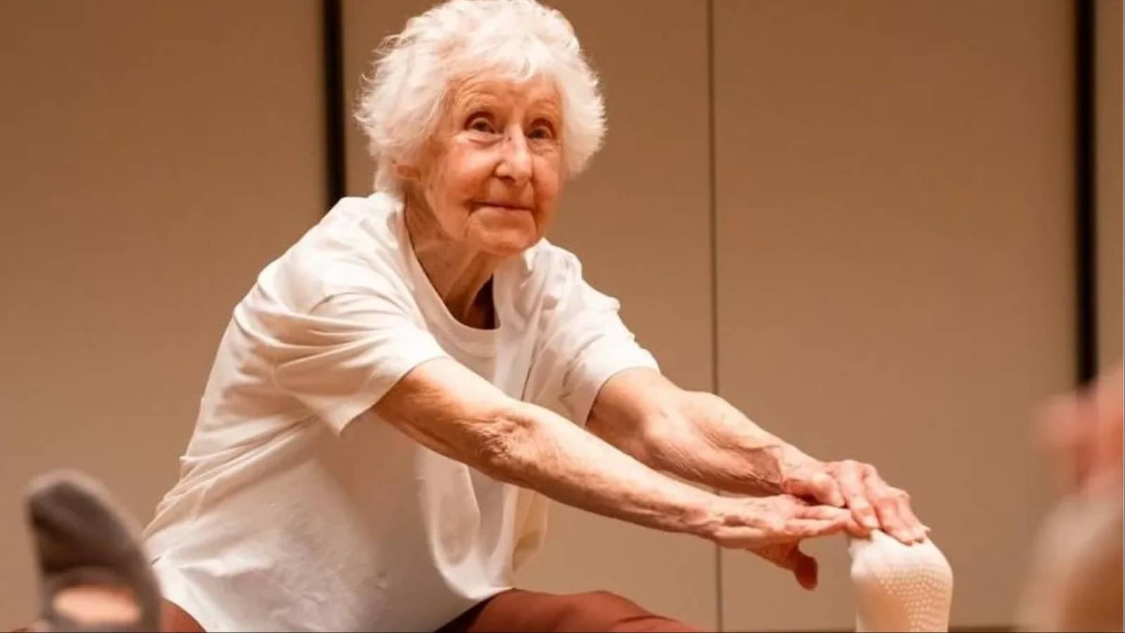 Yoga, Healthy Meals, Repeat: How A 102-Year-Old Stays Healthy, Happy, And  Ageless | Health and Fitness News - News18