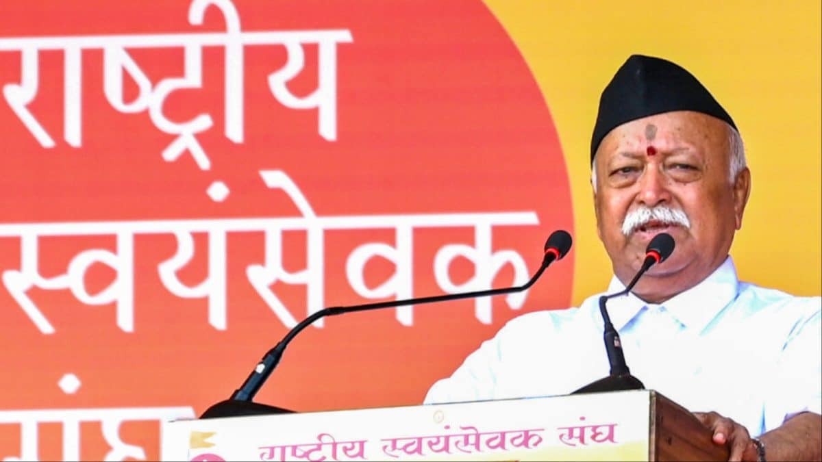 <div>'We All Are One, We Are Hindus': Mohan Bhagwat Calls For Unity And Spiritual Awakening</div>