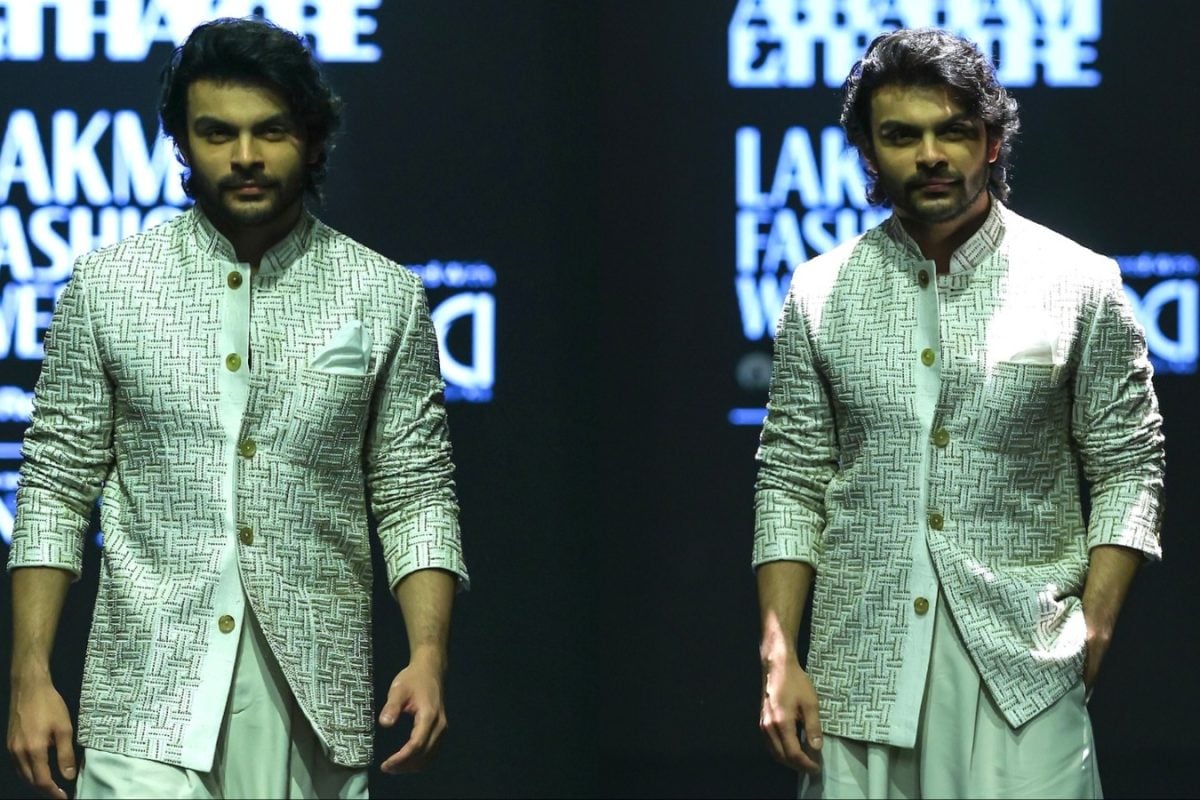 Veer Pahariya Exudes Quiet Luxury In Ivory Bandhgala At Lakmē Fashion Week X FDCI