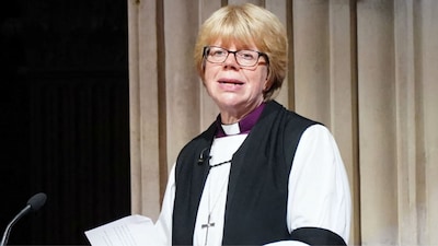 Before her ordination in 2001, Sarah Mullally trained and worked as a nurse in London.