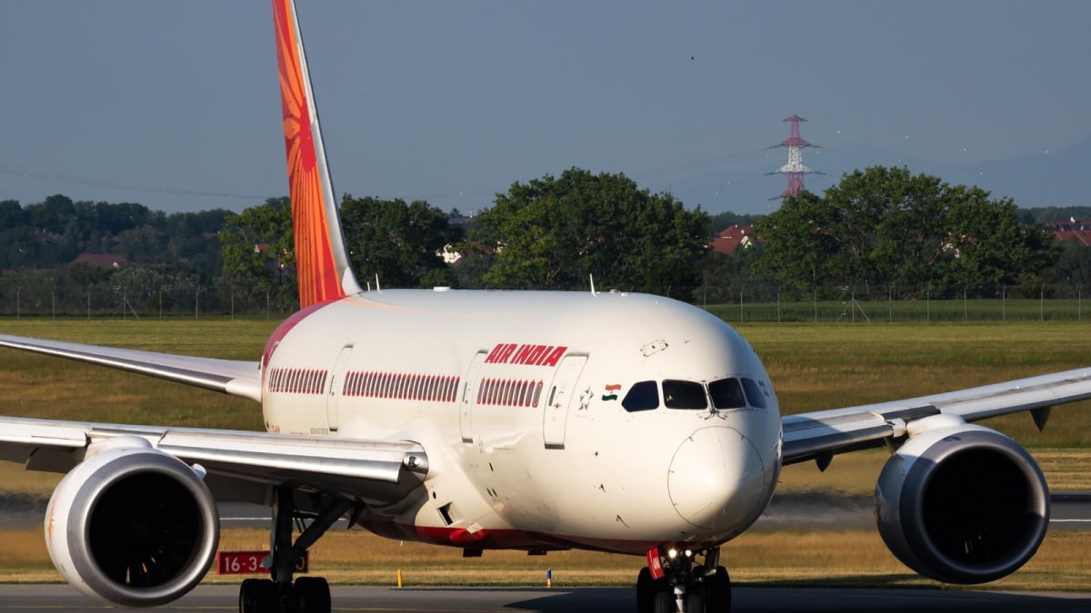 ‘Increased Duty Hours, No Seat Recline’: Pilots’ Body Flags Safety Concerns Over Boeing 787 Rules