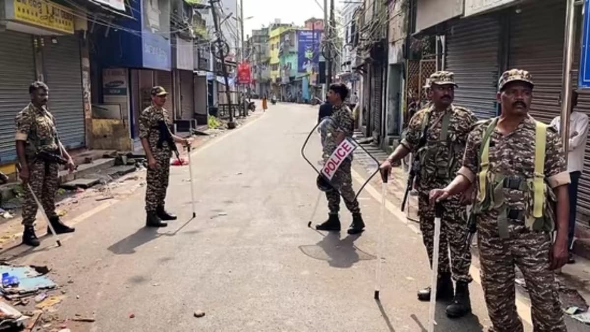 Cuttack Tense After Clashes During Durga Idol Immersion: Internet Suspended, VHP Calls Bandh