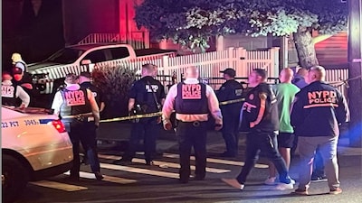 A 45-year-old sanitation worker was brutally decapitated inside a Staten Island home in New York. (Photo: X)