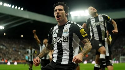 Newcastle United's Sandro Tonali (X)